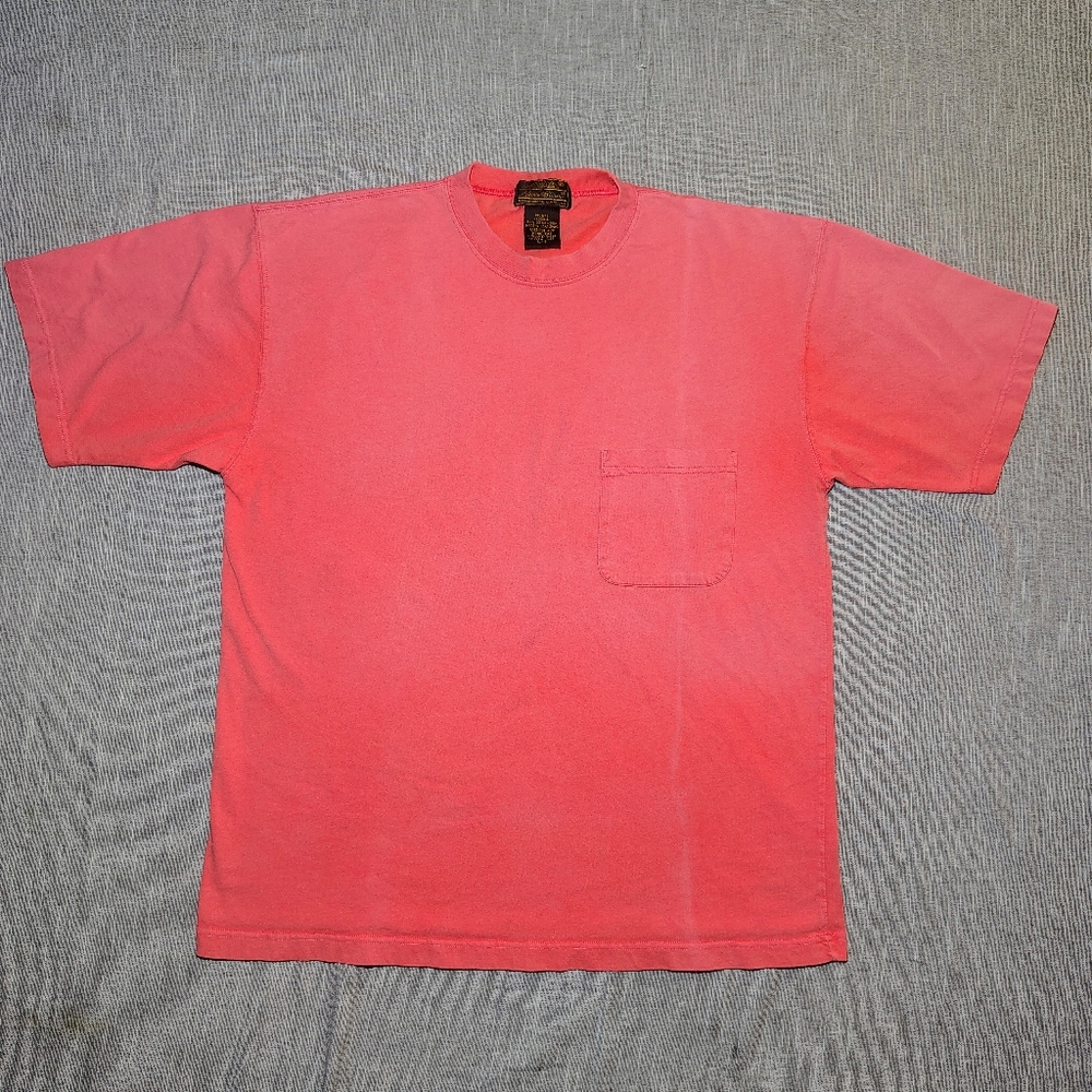 VINTAGE Eddie Bauer T-Shirt Size Large Pink Cotton Boxy Pocket Tee Black‎ Label